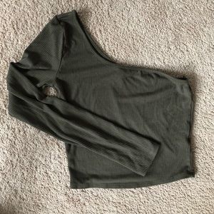 green one sleeve top